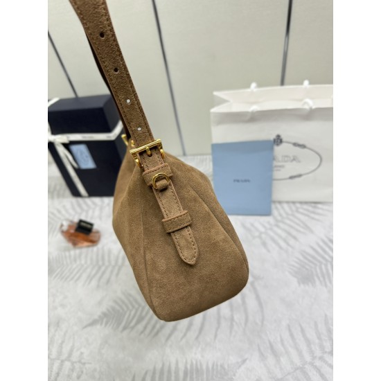 F650 with counter to the version of the full set of packaging exclusive customized new suede Aimee underarm bag 1BC229 small suede this leather Hobo underarm bag design temperament simple imported suede brushed leather front metal triangular enamel logo w