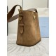 F530 with the counter to the version of the counter packaging exclusive customized new frosted leather bucket bag 1BE078 suede suede This flexible and easy to match bucket bag design is minimalist with soft suede frosted leather shoulder strap adjustable 