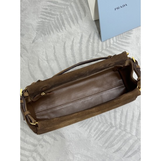 F670 with Counterpart Full Package Fall/Winter 2025 New Suede 1BC262 Enchan Brushed Leather Handbag features a vintage glamorous silhouette with a practical and modern structure that reinterprets classic feminine shapes enriched by soft silhouettes and em