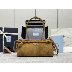 1BA426 Nubuck Suede Cinnamon