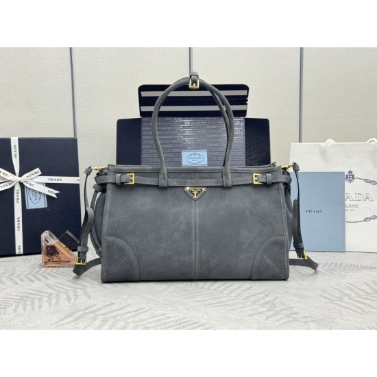 F690New suede large Soft Lux1BA433 arrivesThis handbag is made of imported brushed leather exudes a classical atmosphereWith a long detachable and adjustable shoulder strap to facilitate different occasions with the capacity of space is very large and ver