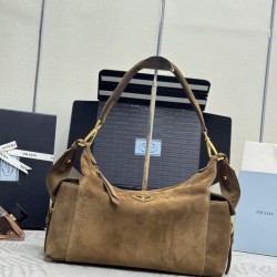 F700 NEW EXPLORATION BAG Frosted Leather 1BC264 Suede with Counterfeit Full Packaging This Exploration Bag is made of imported nylon fabric and calfskin leather features a soft silhouette and multiple pockets Lightweight and practical ReNylon emphasizes t