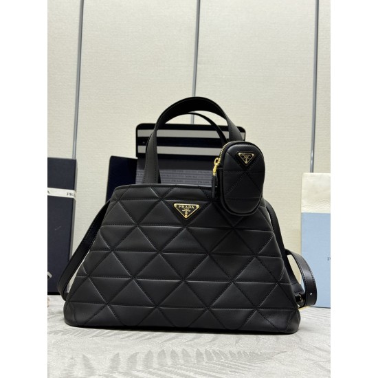 F880 new medium tote bag 1BG545 arrived this Matinee handbags imported calfskin handmade diamond embossed embroidery pattern design looks unique atmosphere with imported sheepskin lining with a zipper pouch inside with hook and loop removable tote and lon