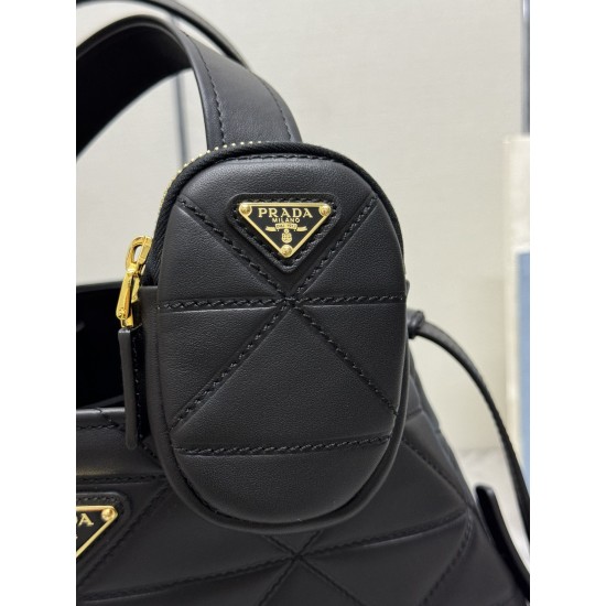 F880 new medium tote bag 1BG545 arrived this Matinee handbags imported calfskin handmade diamond embossed embroidery pattern design looks unique atmosphere with imported sheepskin lining with a zipper pouch inside with hook and loop removable tote and lon