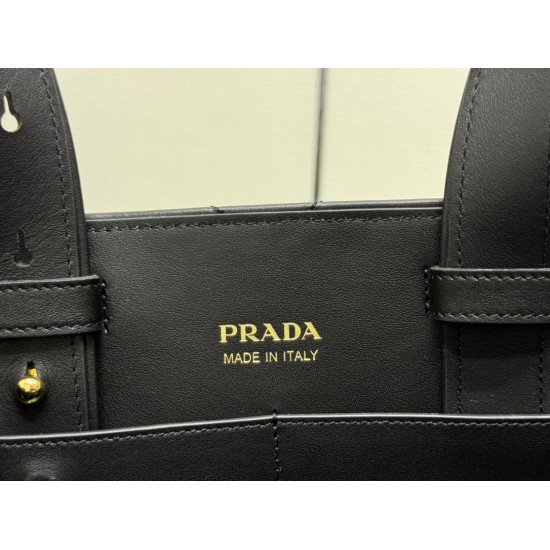 F880 new medium tote bag 1BG545 arrived this Matinee handbags imported calfskin handmade diamond embossed embroidery pattern design looks unique atmosphere with imported sheepskin lining with a zipper pouch inside with hook and loop removable tote and lon