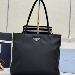 F300 new tote bag B6245 medium this retro tote bag using imported nylon fabrics iconic triangle label design simple and stylish space capacity is very practical retro fashion combined with one too good to look at and a permanent never out of fashion shopp