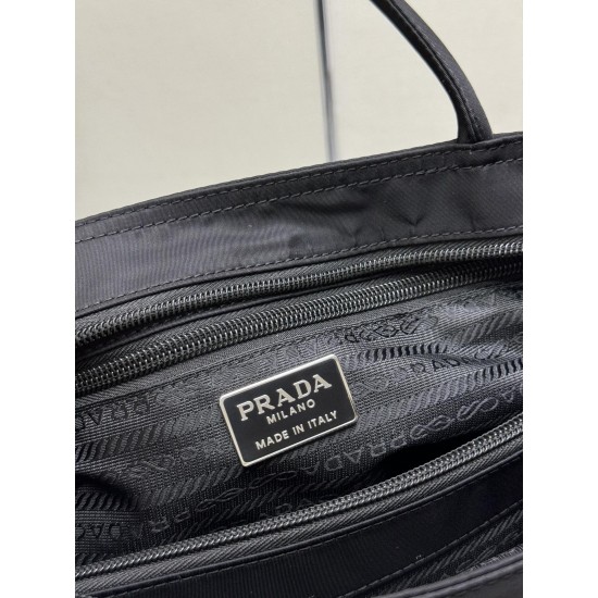 F300 new tote bag B6245 medium this retro tote bag using imported nylon fabrics iconic triangle label design simple and stylish space capacity is very practical retro fashion combined with one too good to look at and a permanent never out of fashion shopp