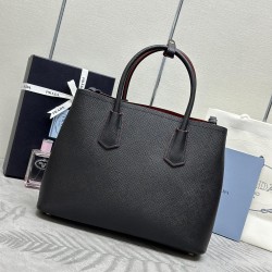 F830 classic models Tote red lining 1BG775 black large 33cm arrival color color fully upgraded using imported coarse cross grain cow with the impact of the color calfskin top brushed hardware color matching handles never out of fashion shopping bag naught