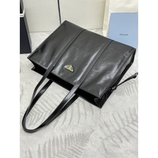 F750 new waxy leather tote bag 1BG460 This tote bag is made of imported waxy leather oily color exudes a classical atmosphere shoulder carry handheld can be capacity space is very large huge good use is definitely the time business people must-have models