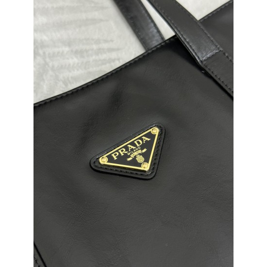 F750 new waxy leather tote bag 1BG460 This tote bag is made of imported waxy leather oily color exudes a classical atmosphere shoulder carry handheld can be capacity space is very large huge good use is definitely the time business people must-have models