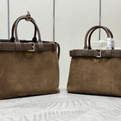 Comparison of large and small sizes